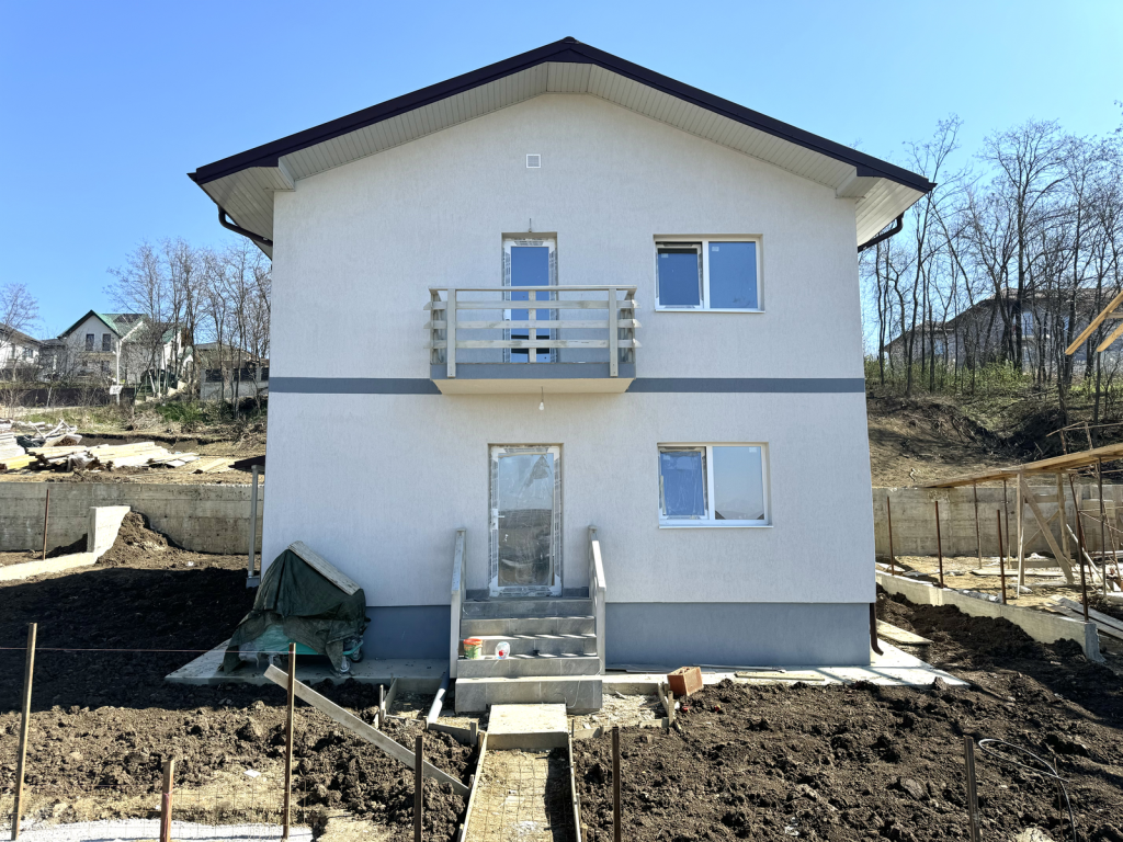 515 mp teren! Dormitor jos! CANALIZARE! ASFALT! Vila Valea Lupului