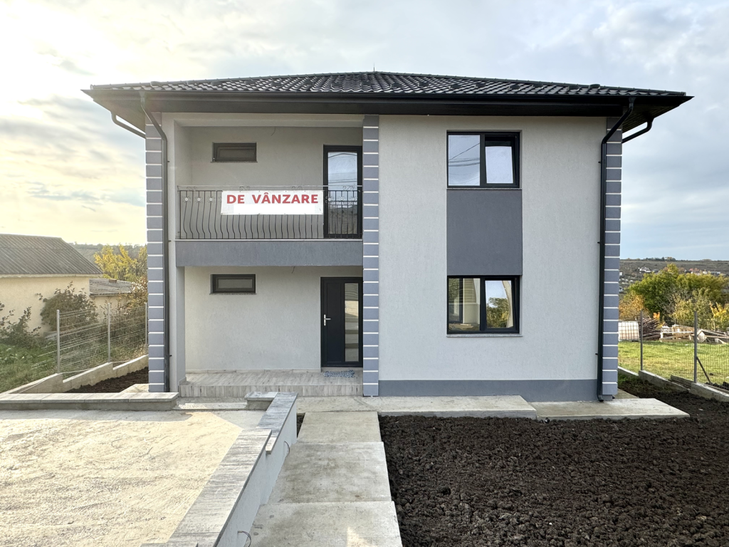 5 camere! ASFALT! CANALIZARE! Incalz in pard! Vila Bucium - Visan