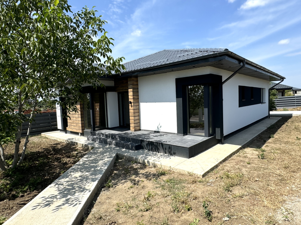 FINALIZATA! Incalz in pard! Casa 4 camere, Bucium - Visan