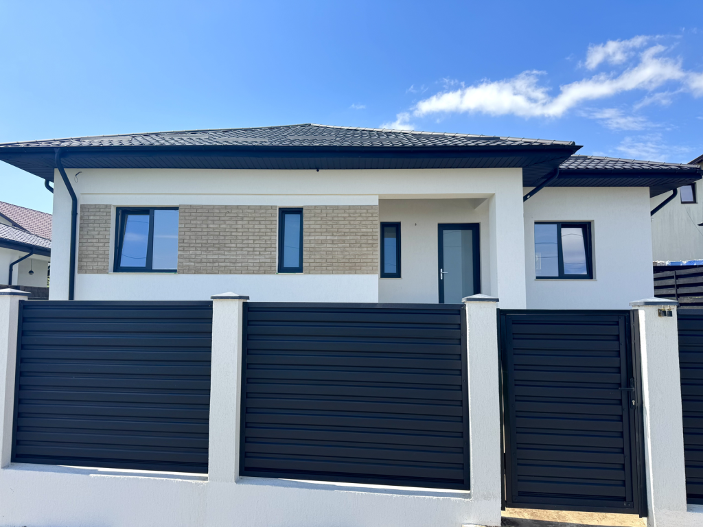 https://partener-imobiliare.ro/ro/vanzare-houses-villas-4-camere/iasi/canalizare-asfalt-placa-incalz-in-pard-casa-4-camere-horpaz_3024
