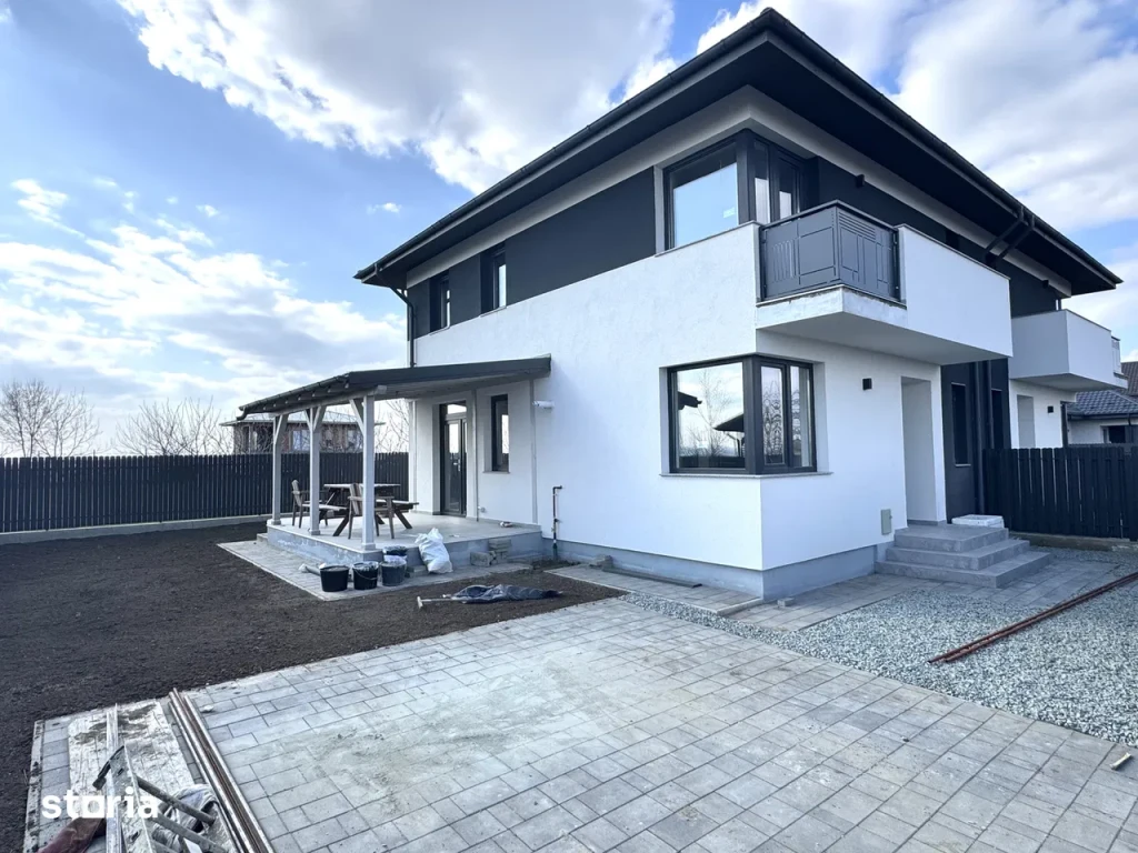 https://partener-imobiliare.ro/ro/vanzare-houses-villas-4-camere/miroslava/pozitie-buna-canalizare-dressing-vila-4-camere-miroslava_3114
