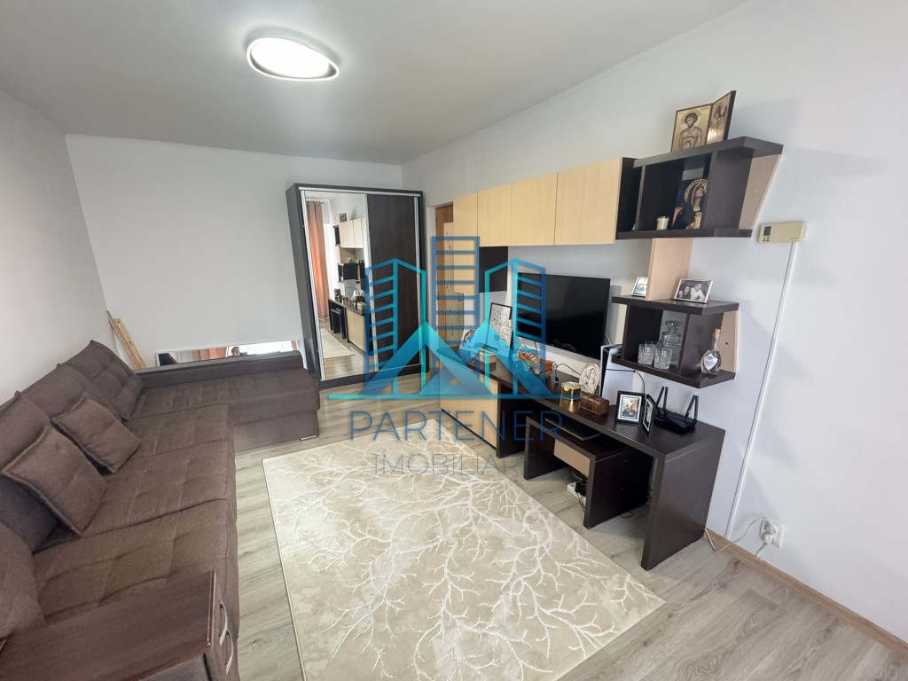 https://partener-imobiliare.ro/ro/vanzare-apartments-3-camere/iasi/apartament-3-camere-etaj-1-84-mp-renovatcugmobilatutilat-complet_3140