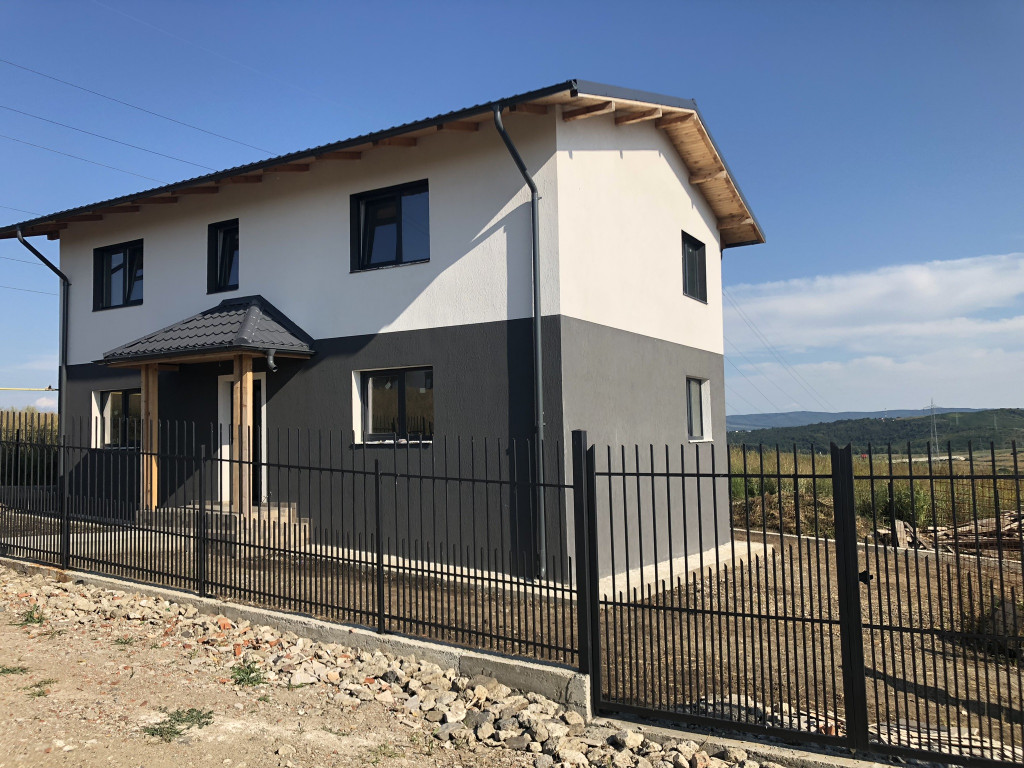https://partener-imobiliare.ro/ro/vanzare-houses-villas-4-camere/miroslava/vila-4-camere-120-mp-utili-385-teren-miroslava_506 https://partener-imobiliare.ro/ro/vanzare-houses-villas-4-camere/miroslava/vila-4-camere-120-mp-utili-385-teren-miroslava_506