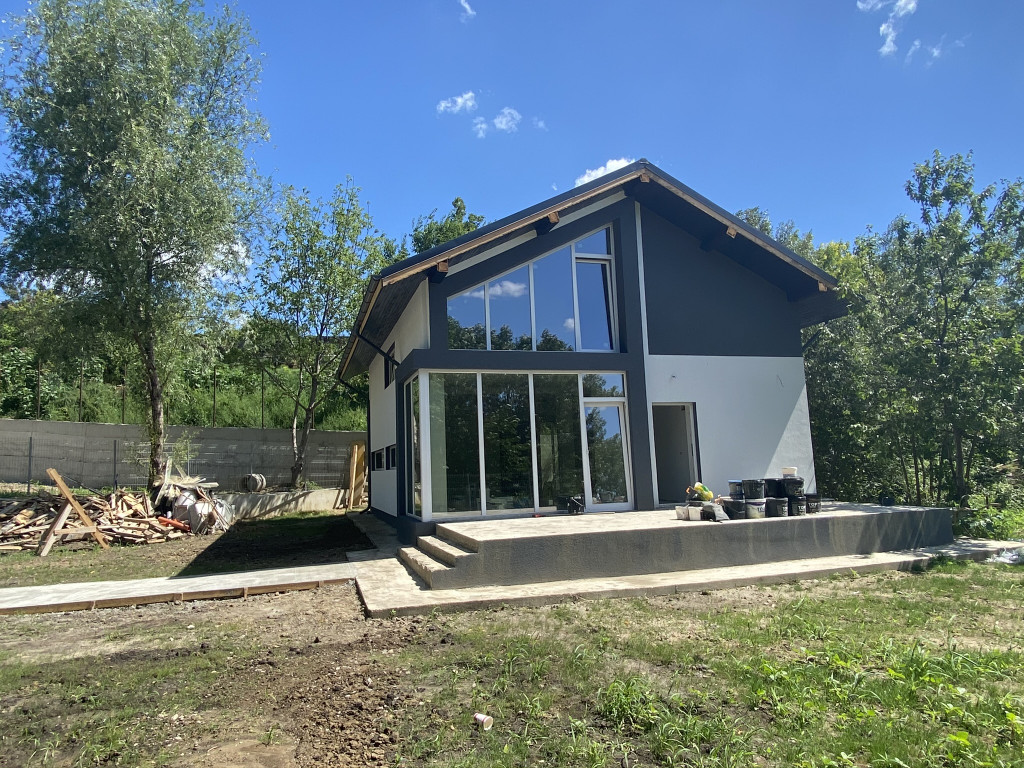 https://partener-imobiliare.ro/ro/vanzare-houses-villas-4-camere/miroslava/900-mp-terenasfaltproiect-deosebitincalz-pardvila-miroslava-centru_850 https://partener-imobiliare.ro/ro/vanzare-houses-villas-4-camere/miroslava/900-mp-terenasfaltproiect-deosebitincalz-pardvila-miroslava-centru_850