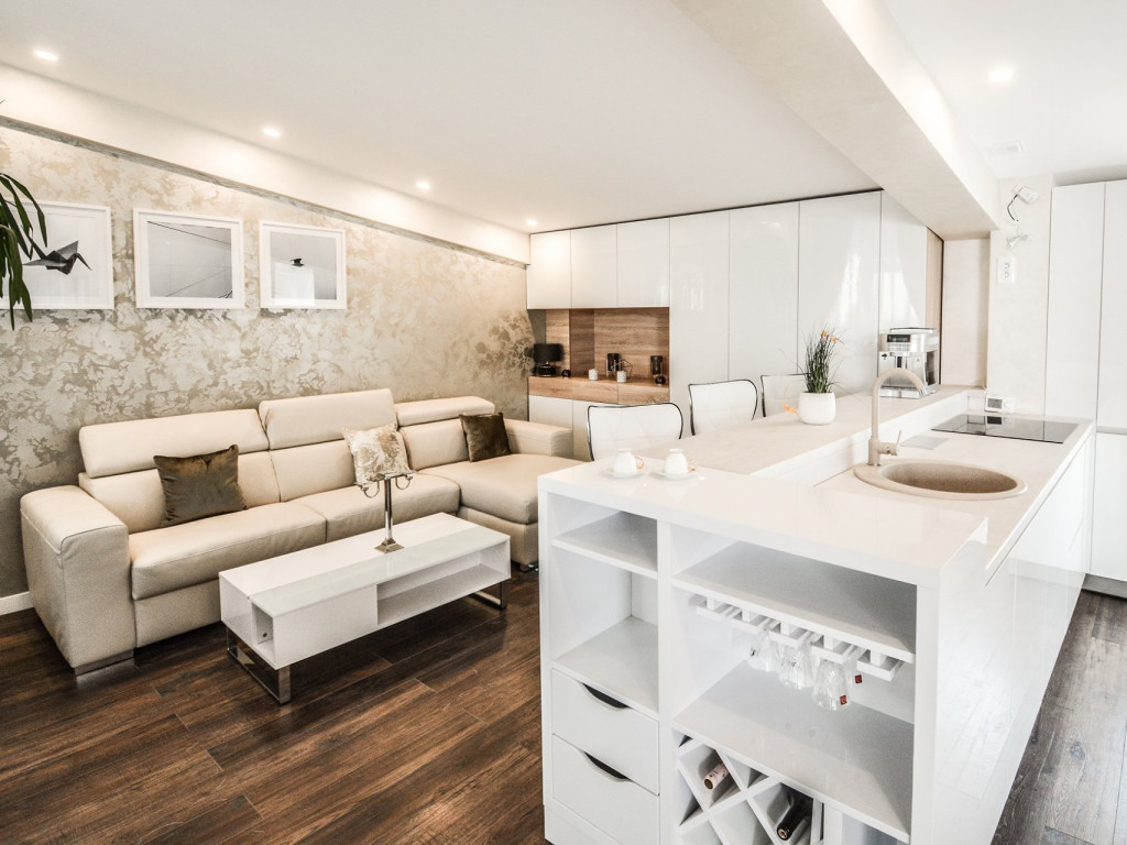 https://partener-imobiliare.ro/ro/vanzare-apartments-1-camere/valea-lupului-iasi/finalizatapart-1-camera37-mpgradinaparcarepacurari-valea-lupului_912 https://partener-imobiliare.ro/ro/vanzare-apartments-1-camere/valea-lupului-iasi/finalizatapart-1-camera37-mpgradinaparcarepacurari-valea-lupului_912